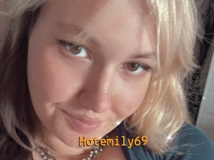 Hotemily69