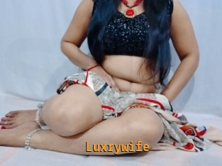 Luxrywife
