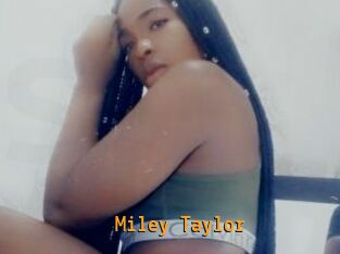 Miley_Taylor
