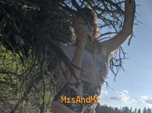 MrsAndMr
