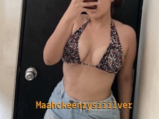 Maahckeenzysiiilver